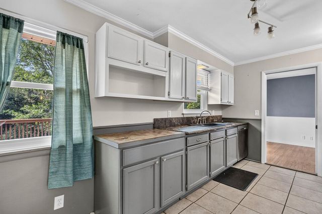3787 Premium Drive, Chattanooga, TN 37415