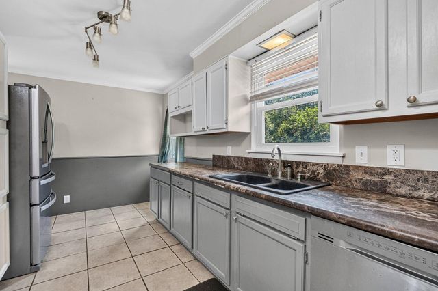 3787 Premium Drive, Chattanooga, TN 37415