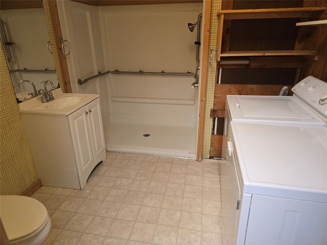 135-137 MEADVILLE Street, Edinboro, PA 16412
