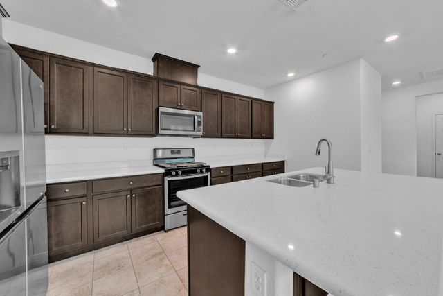 4579 Butterfly Ridge Dr, Folsom, CA 95630