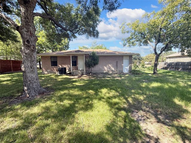 404 S Coppell Road, Coppell, TX 75019