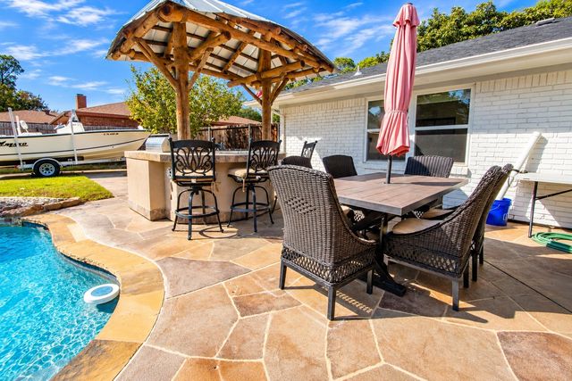 146 Village Estates Drive, Highland Village, TX 75077
