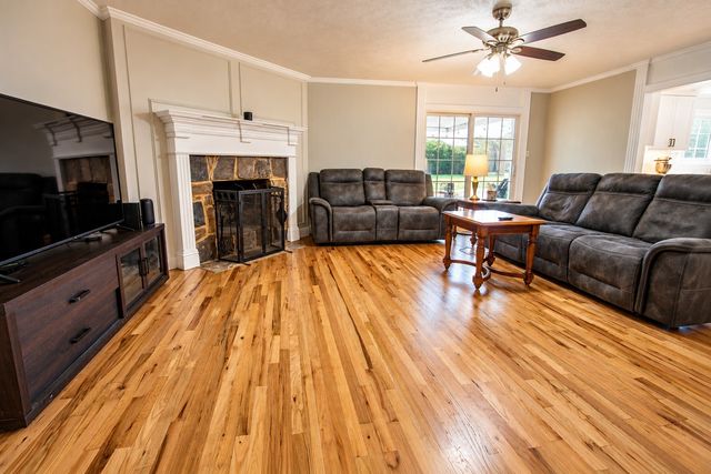 146 Village Estates Drive, Highland Village, TX 75077