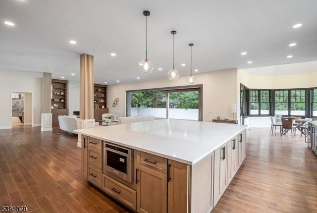 803 Marshall Rd, River Vale Twp., NJ 07675