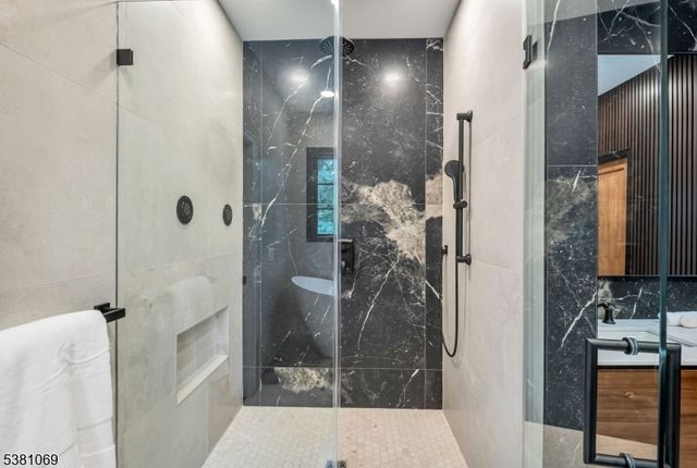 803 Marshall Rd, River Vale Twp., NJ 07675