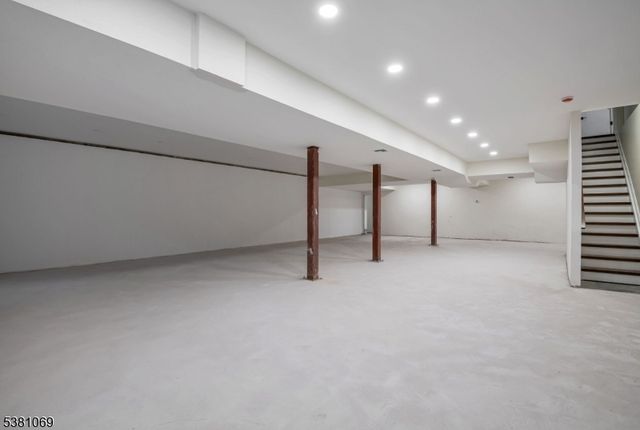 803 Marshall Rd, River Vale Twp., NJ 07675