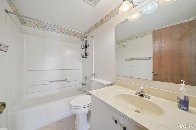 1003 Hidden Ridge Trail, Unincorporated, MO 63088