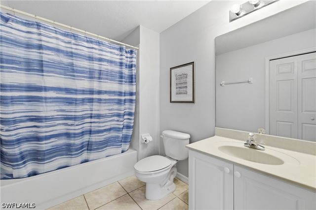 9175 Celeste DR 204, Naples, FL 34113