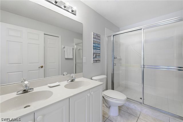 9175 Celeste DR 204, Naples, FL 34113