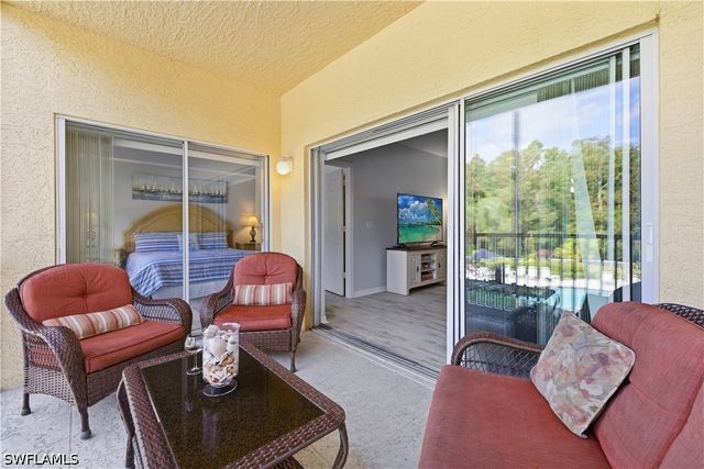 9175 Celeste DR 204, Naples, FL 34113