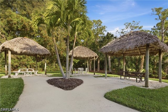 9175 Celeste DR 204, Naples, FL 34113