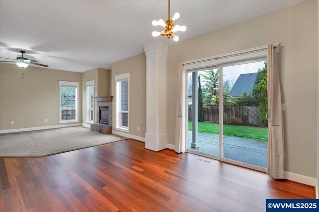 230 SW Wyatt St, Dallas, OR 97338