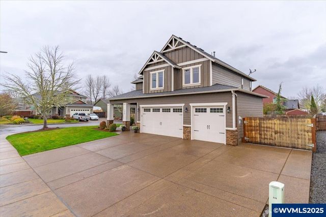 230 SW Wyatt St, Dallas, OR 97338