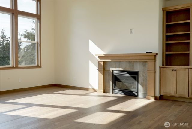 1806 Twin Oaks Lane, Freeland, WA 98249