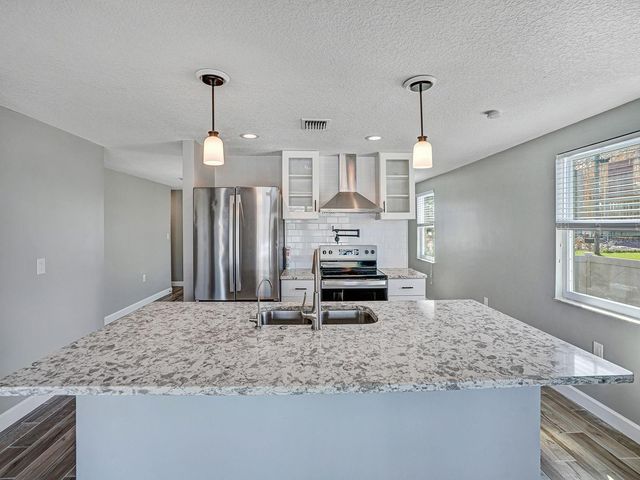 13727 COCO, Hudson, FL 34667