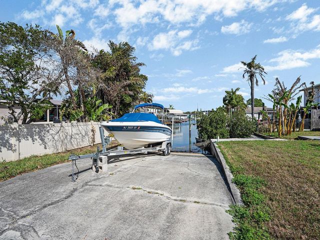 13727 COCO, Hudson, FL 34667