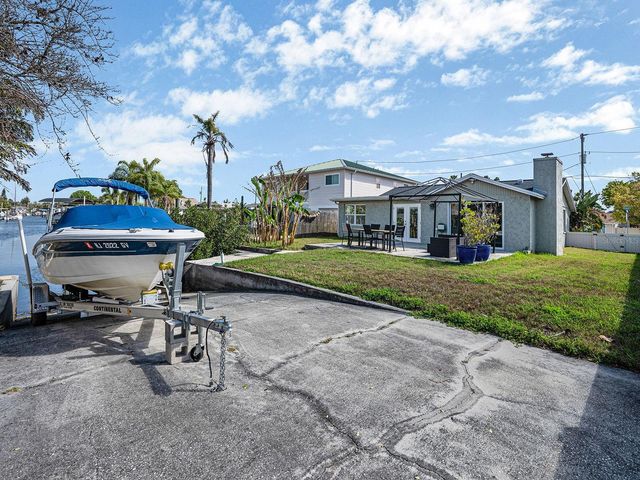 13727 COCO, Hudson, FL 34667