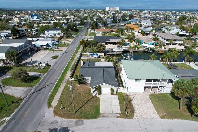 13727 COCO, Hudson, FL 34667