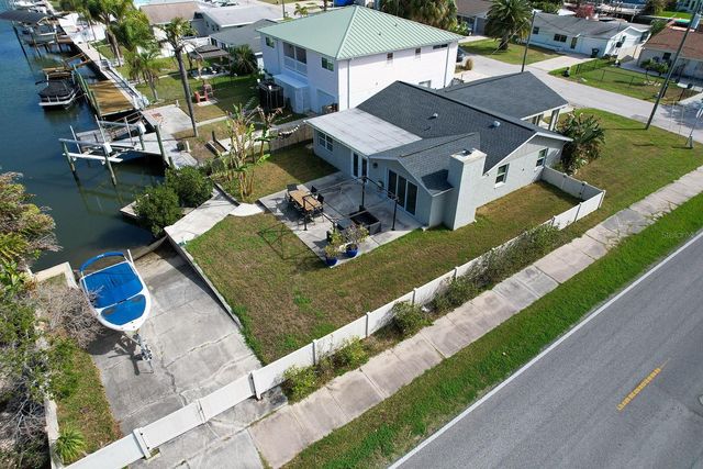 13727 COCO, Hudson, FL 34667