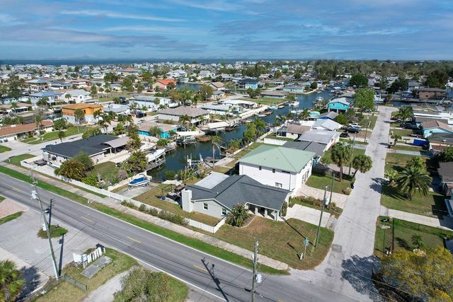 13727 COCO, Hudson, FL 34667