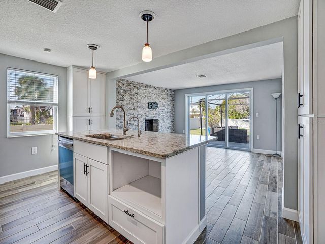 13727 COCO, Hudson, FL 34667