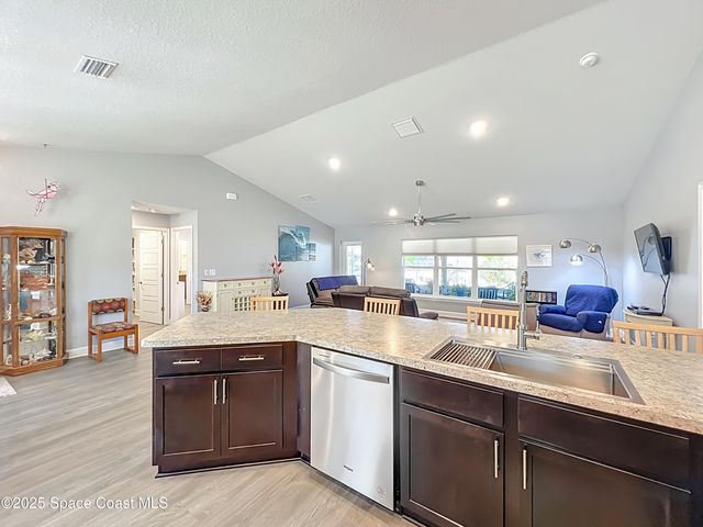 941 Le Baron Street SW, Palm Bay, FL 32908