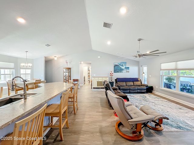 941 Le Baron Street SW, Palm Bay, FL 32908