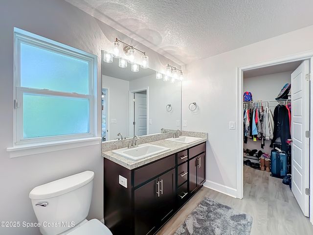 941 Le Baron Street SW, Palm Bay, FL 32908