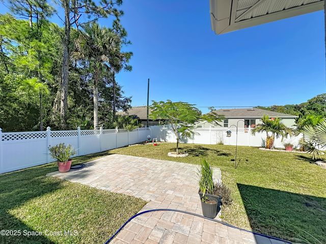 941 Le Baron Street SW, Palm Bay, FL 32908