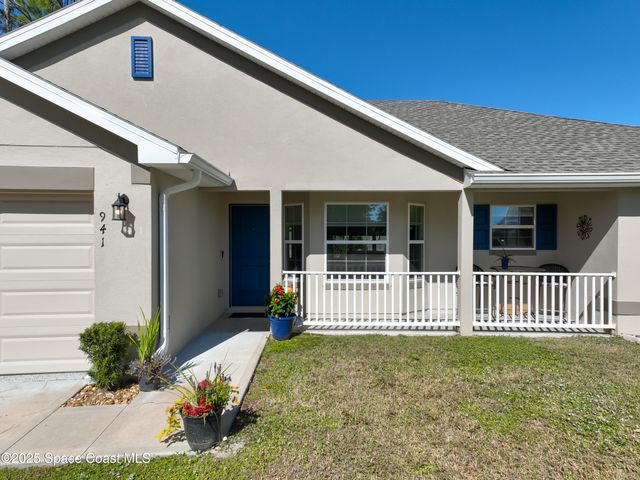 941 Le Baron Street SW, Palm Bay, FL 32908