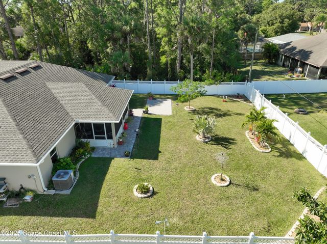941 Le Baron Street SW, Palm Bay, FL 32908