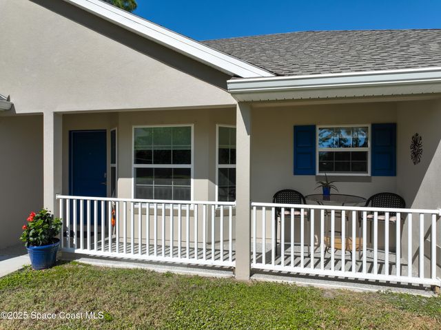 941 Le Baron Street SW, Palm Bay, FL 32908