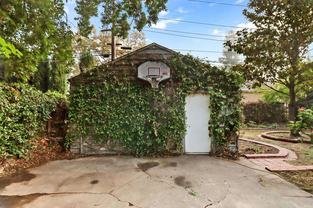 347 39th St, Sacramento, CA 95816