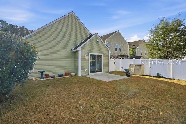 35 Running Oak Dr, Bluffton, SC 29910