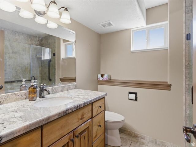 2614 W 2450 N, Farr West, UT 84404