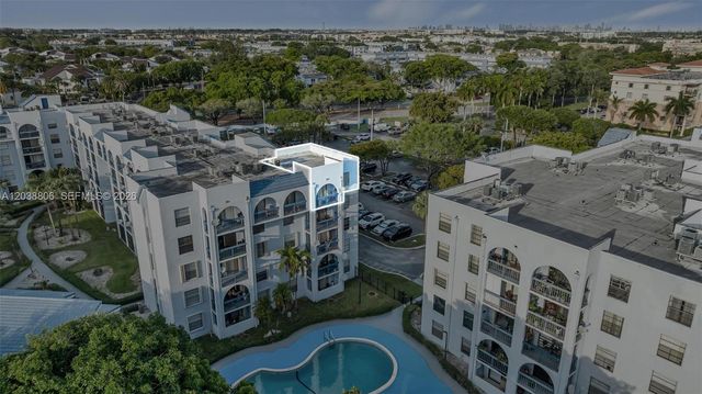 9460 Fontainebleau Blvd 519, Miami, FL 33172