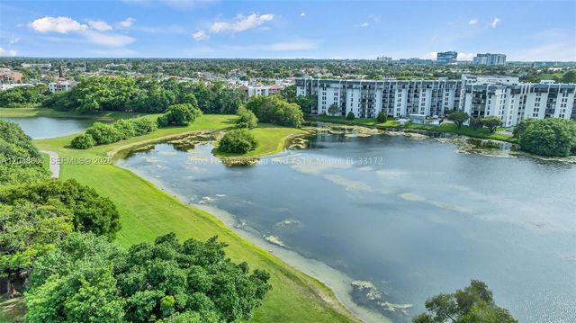 9460 Fontainebleau Blvd 519, Miami, FL 33172