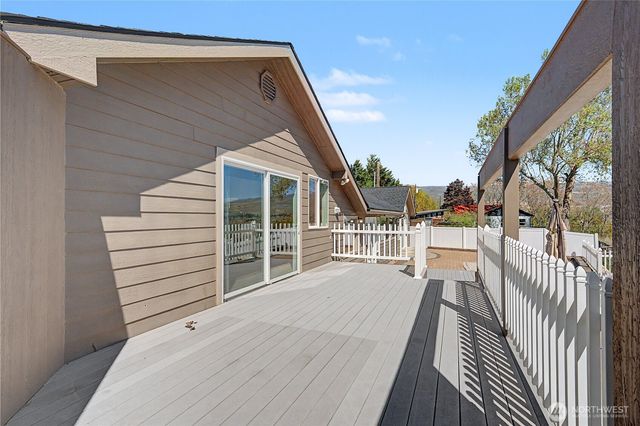 209 W Peters Street, Wenatchee, WA 98801