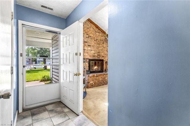 3512 Shawn CT, Virginia Beach, VA 23453