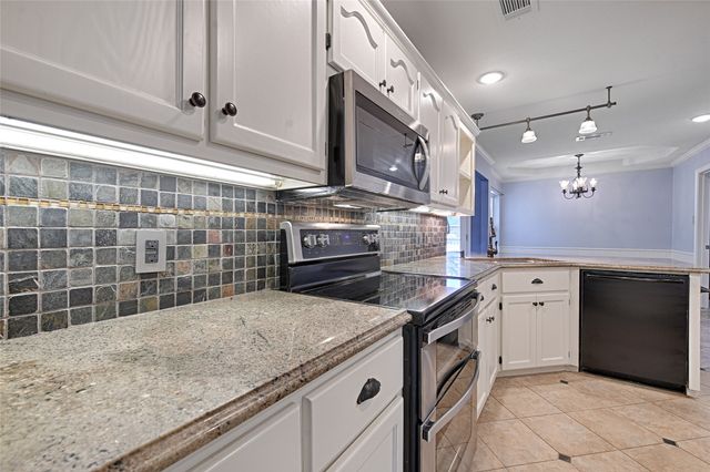 10508 Oak Creek Drive, Greenville, TX 75402