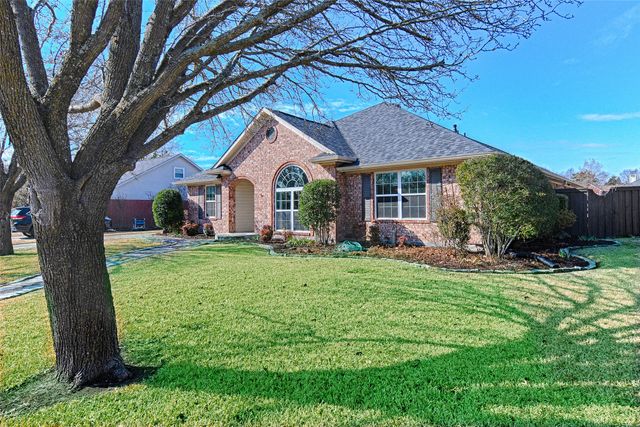 10508 Oak Creek Drive, Greenville, TX 75402