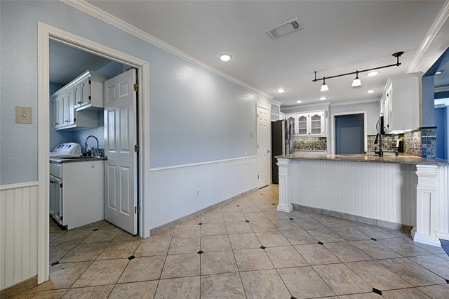 10508 Oak Creek Drive, Greenville, TX 75402