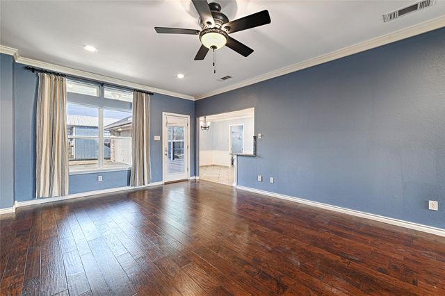 10508 Oak Creek Drive, Greenville, TX 75402