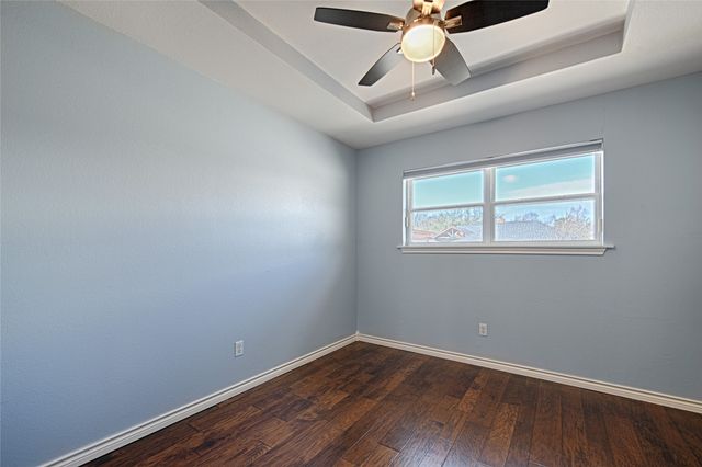 10508 Oak Creek Drive, Greenville, TX 75402