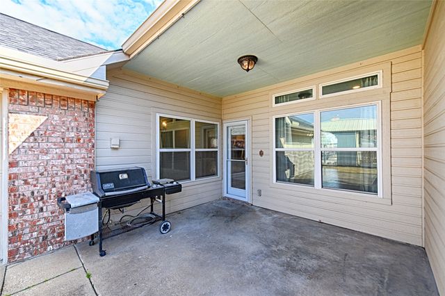 10508 Oak Creek Drive, Greenville, TX 75402