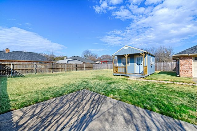 10508 Oak Creek Drive, Greenville, TX 75402