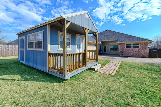 10508 Oak Creek Drive, Greenville, TX 75402