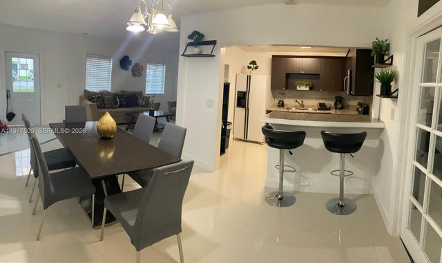 3670 SW 12th St 1, Miami, FL 33135