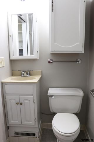 1535 N 32 Street, Lincoln, NE 68503