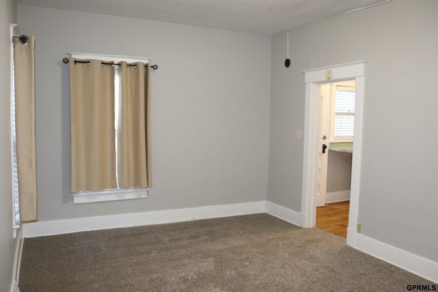 1535 N 32 Street, Lincoln, NE 68503